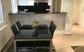 Cerca de Riazor, 3 habitaciones, impecable